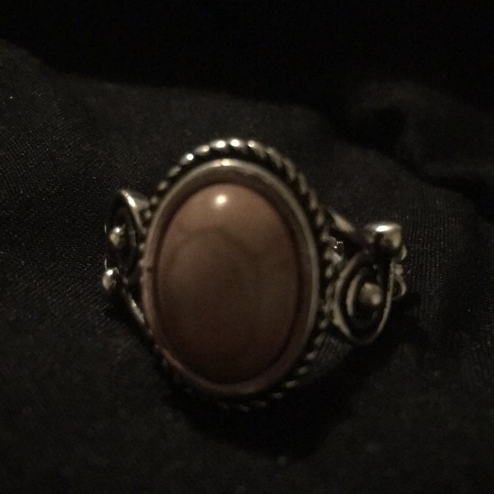 Brown Ring